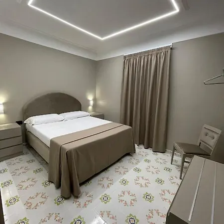 2000 Hotell Giugliano In Campania