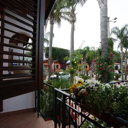 2000 Hotel Giugliano In Campania